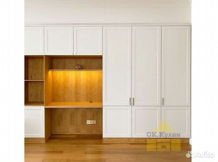 Распашной шкаф