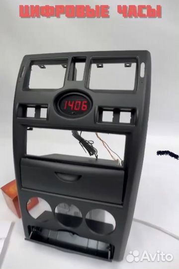 Электронные часы priora на приору вольтметр время