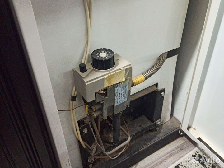 Газовый котел напольный бу (агв) +насос,бак,датчик