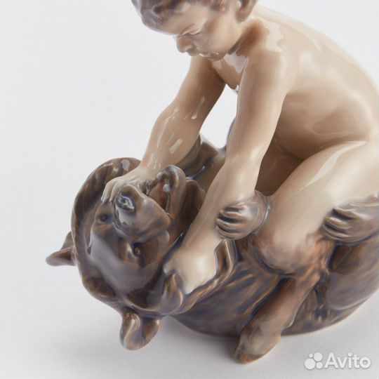 Коллекционная статуэтка 