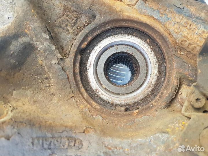 Кулак задний правый Audi Q7 7L8505436