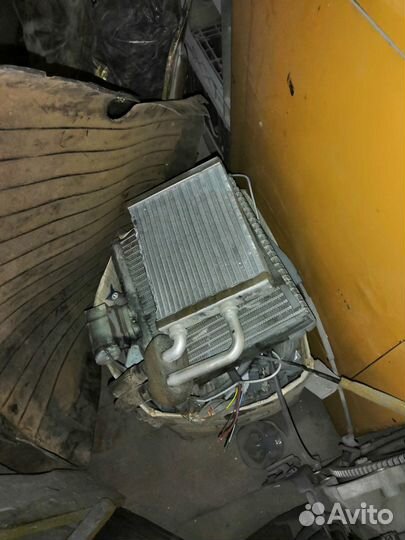 Митсубиси аутлендер 2005г по з/ч