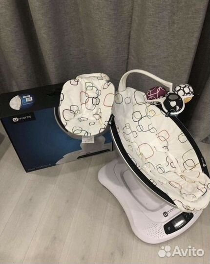 Качели 4moms mamaroo 4.0 с вкладышем