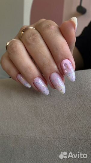 Маникюр с покрытием гель-лаком