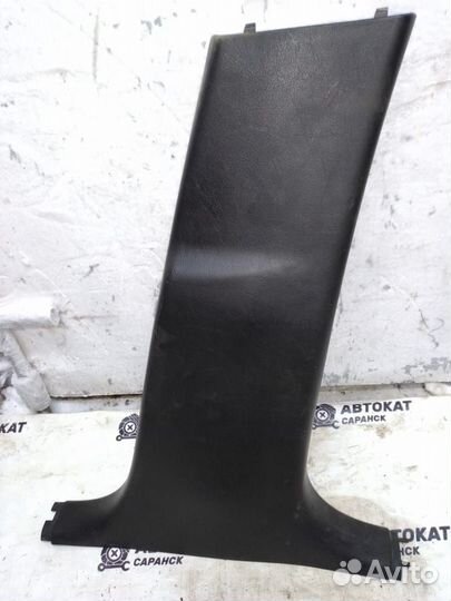 Обшивка стойки центральная правая Peugeot 307