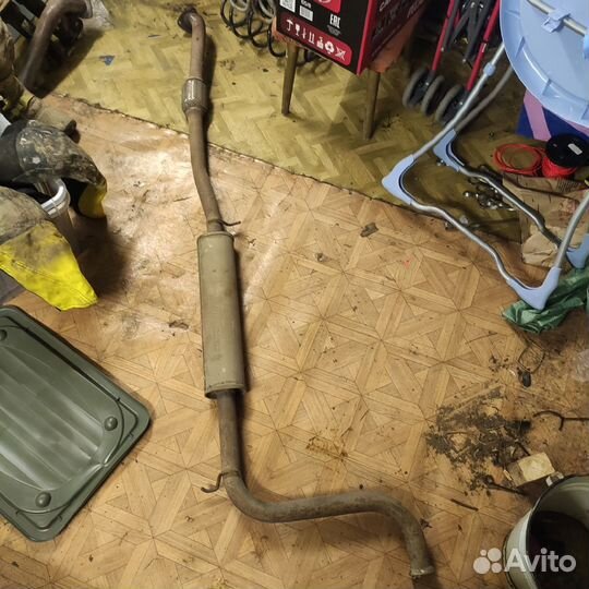 Резонатор LADA Granta 8v