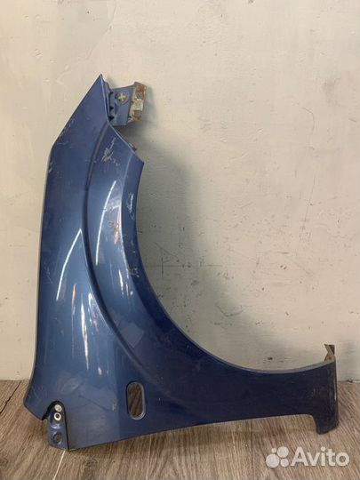 Крыло переднее правое Ford Fiesta хетчбэк 5-ти дв