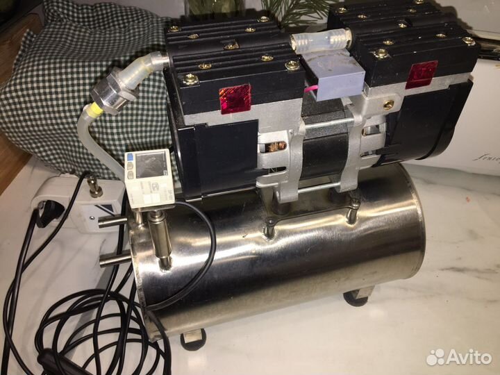 Вакуумный насос TC100 и ресивер 100вт