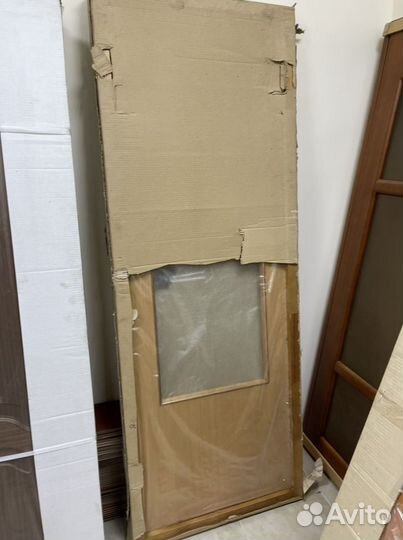 Двери межкомнатные с коробкой и обналичклй новые