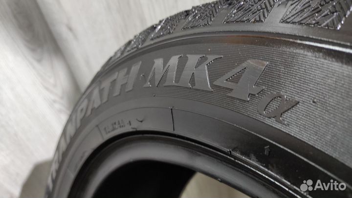 Toyo Winter Tranpath MK4a 225/65 R17