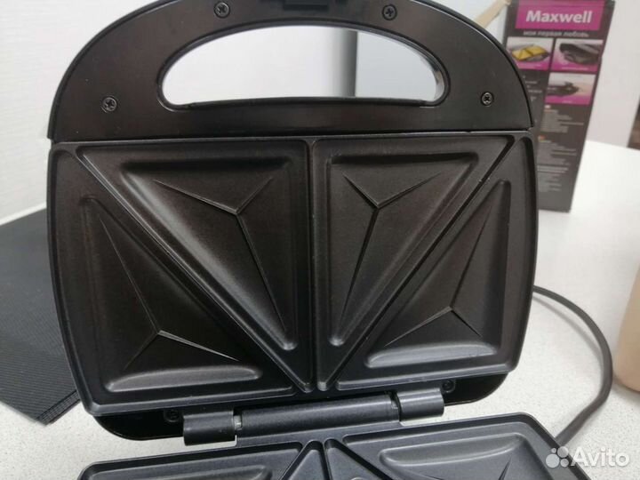 Сендвичница