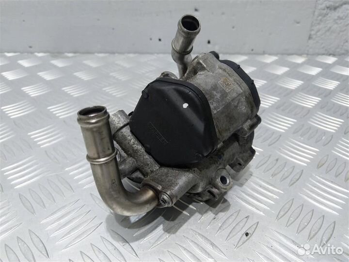 Клапан EGR Volkswagen Passat B8 04L131501R