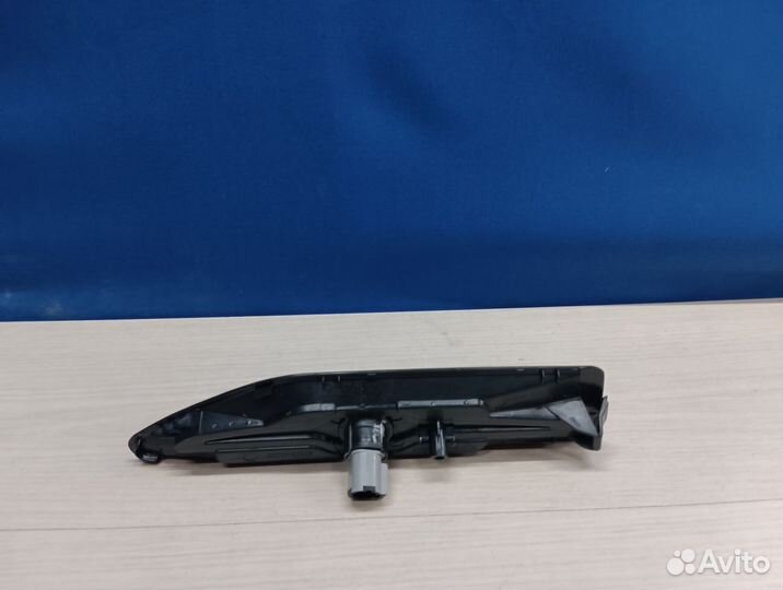 Повторитель в крыло левый Kia Rio QB