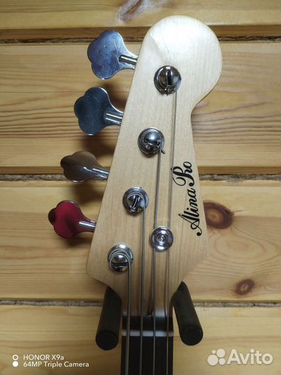 Басс гитара 4 струны + комбоусилитель