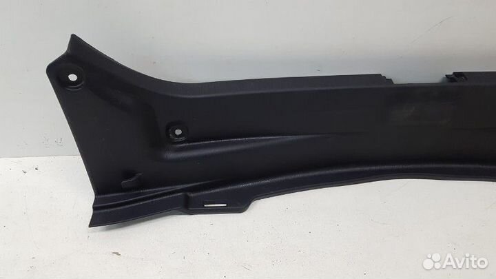 Накладка замка багажника Toyota Camry V70 2018