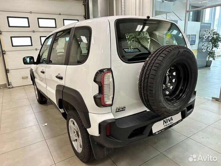 ВАЗ Niva Travel 1.7 МТ, 2024