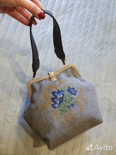 Эксклюзивсумочка ручной работы с вышивкой