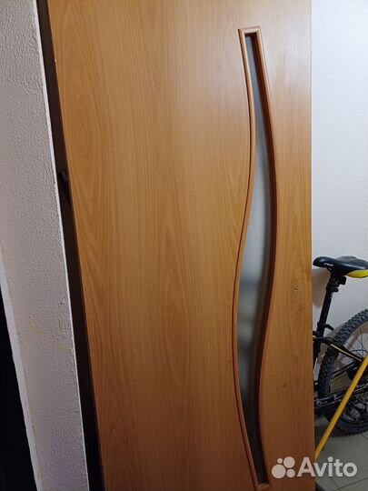Межкомнатные двери 80 200 бу -2шт