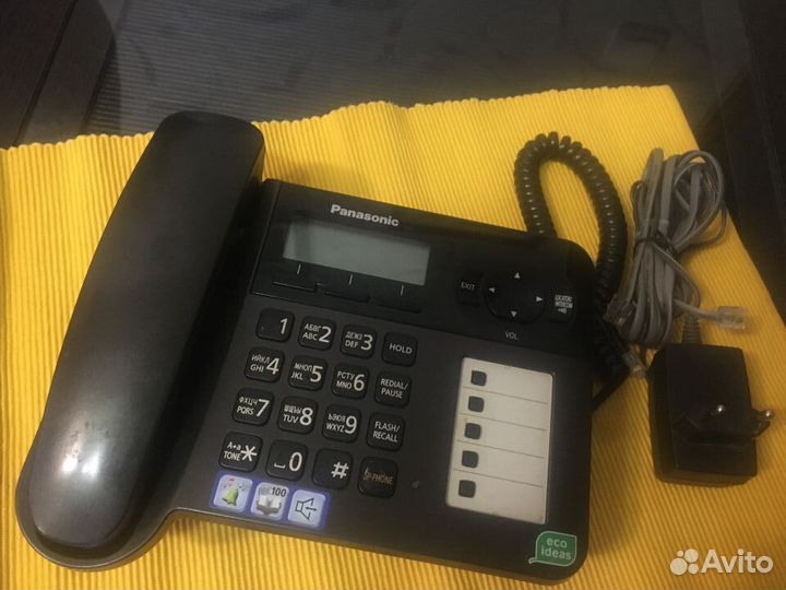 Телефон настенный