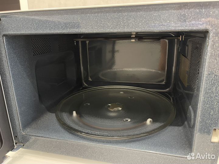 Микроволновая печь Samsung се2738NR