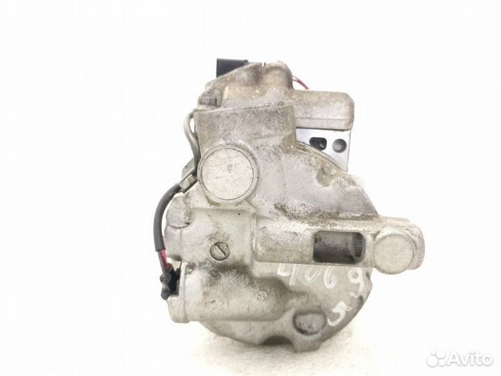 Компрессор кондиционера Audi A4 B8 3.2 cala 2010