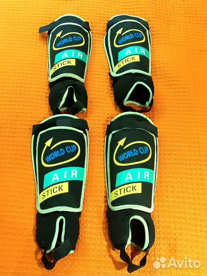 Щитки футбольные для взрослых