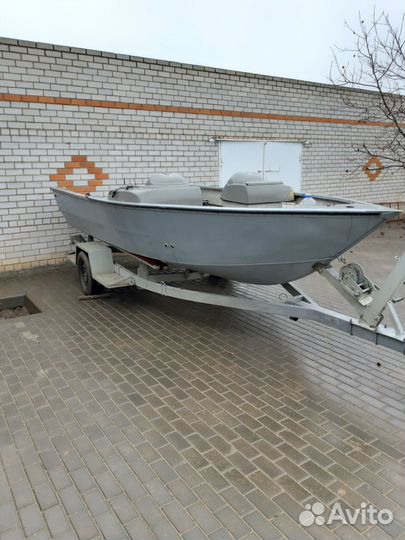 Корпус катера tracker