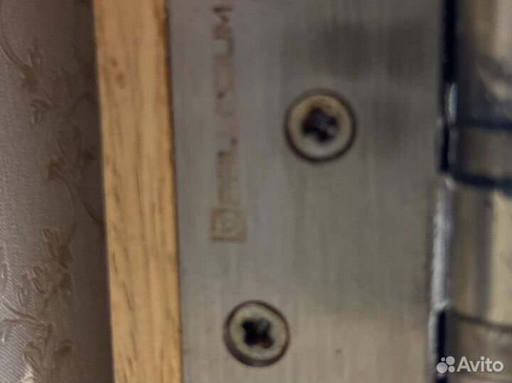 Двери полотно дубовый шпон, фурнитура, массив