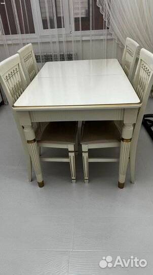 Кухонный стол. Доставка по всей России