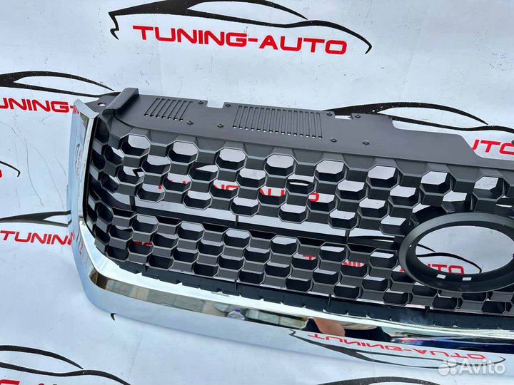 Решетка радиатора Toyota Tundra E7883