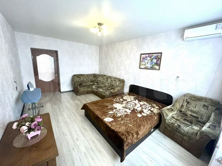 2-к. квартира, 73 м², 1/9 эт.