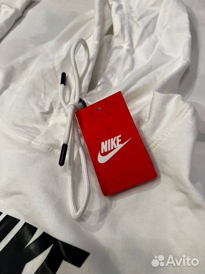 Худи Nike белая