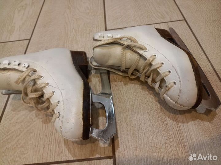 Фигурные коньки wifa 27 размер