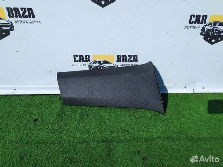 Накладка центральной стойки R Volkswagen Polo