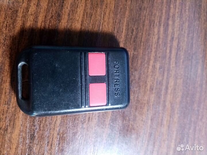 Fortress брелок