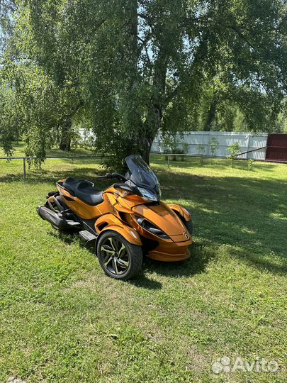 BRP Can-Am Spyder ST-S