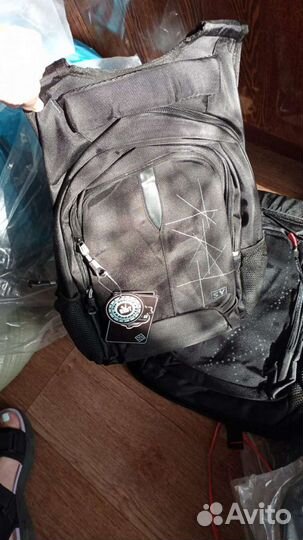 Портфель рюкзак школьный