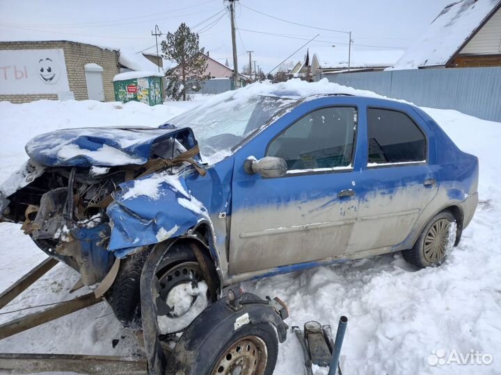 Renault Logan I (2004—2009) Уплотнитель стекла