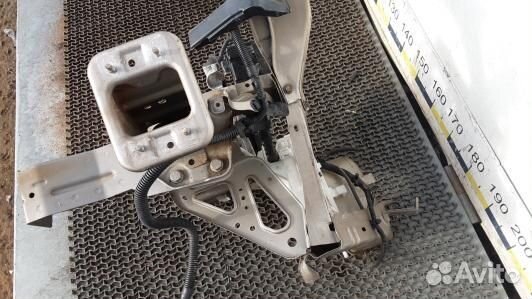 Передняя панель крепления облицовки (телевизор) ni