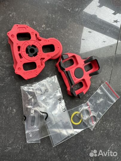 Вело шипы Look красные