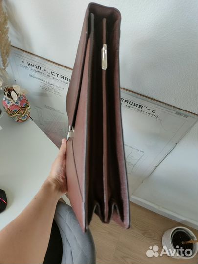 Портфель кожаный Le Tanneur