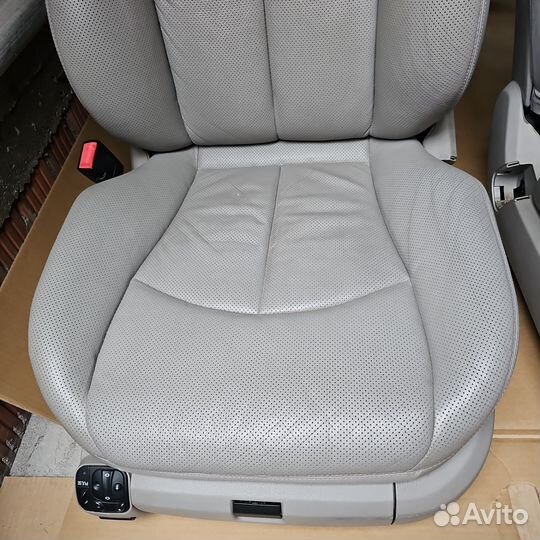 Сидения Mercedes-Benz w211