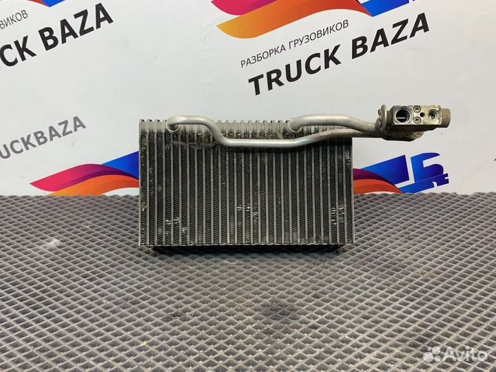 Радиатор кондиционера Renault Premium