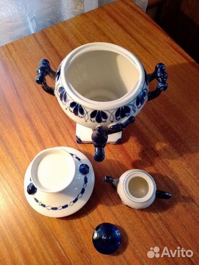 Самовар сувенирный Гжель