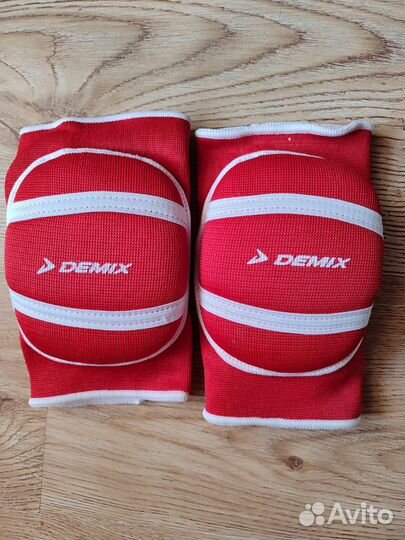 Защита колена Demix размер М