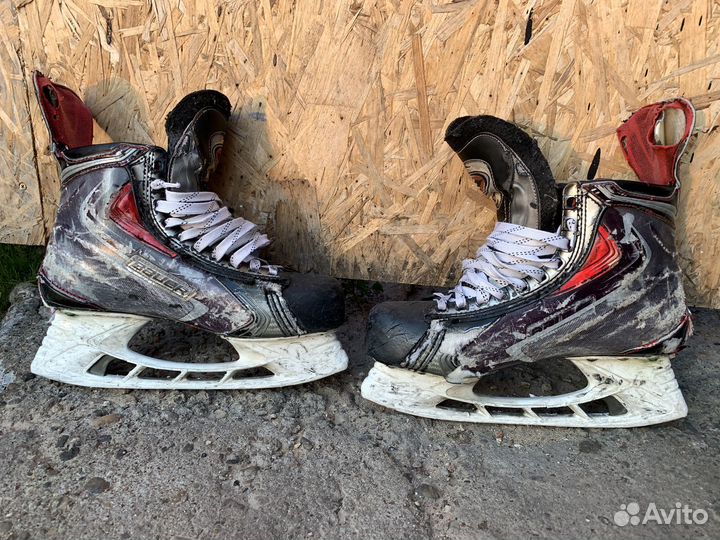 Коньки хоккейные 45 размер 10D bauer APX2