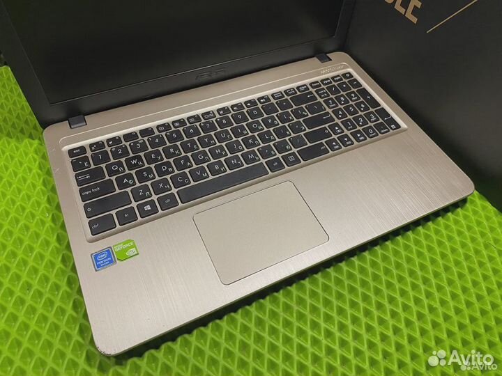 Ноутбук Asus /Silver N5000 / MX110 2Gb Комплект