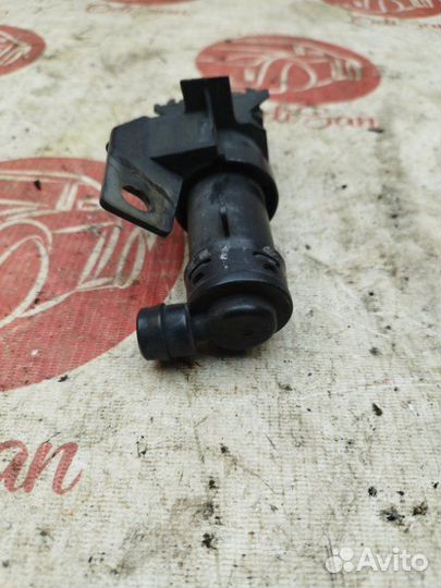 Форсунка омывателя фар левая Nissan Murano Z50