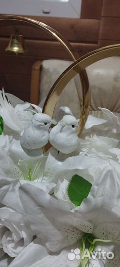 Свадебные кольца и свадебные ленты на машину