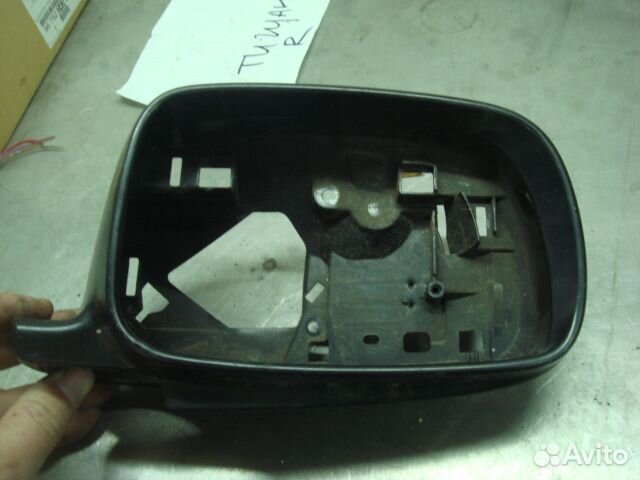 Тойота Пассо корпус зеркала правая 2004-10